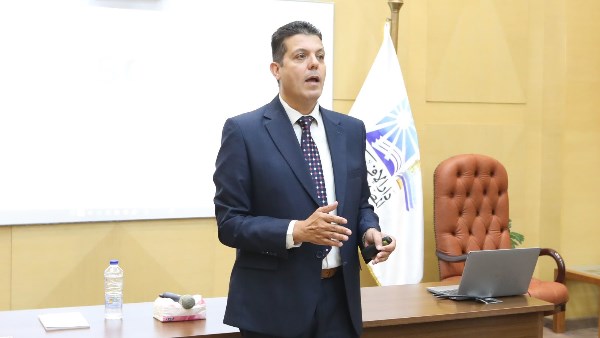 دورة الفتوى وقضايا الإدمان: المخدرات لم تعد ظاهرة محدودة بل تهديد للأمن العالمي