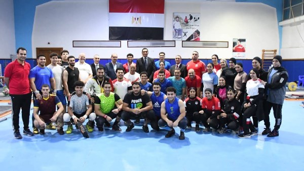 وزير الرياضة يجري جولة تفقدية بالمركز الأولمبي لمتابعة تدريبات واستعدادات الفرق والمنتخبات