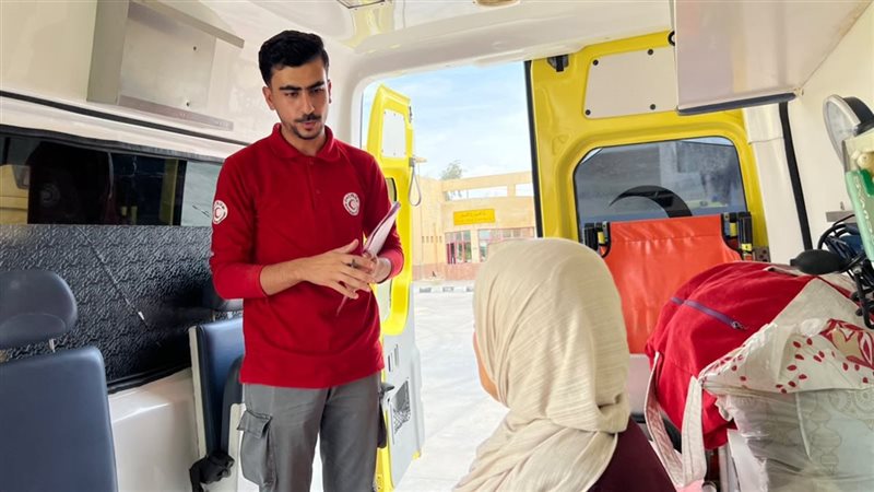 الهلال الأحمر المصري يستقبل الدفعة 89 من الجرحى والمرضى الفلسطينيين عبر معبر رفح