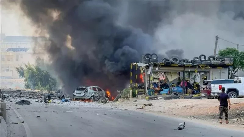انفجارات متعاقبة أسبوعيا، ماذا يحدث في مخازن السلاح السورية؟