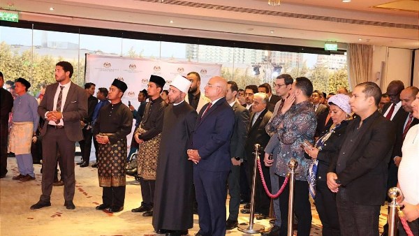 أسامة الأزهري يشارك في احتفال سفارة ماليزيا بالقاهرة باليوم الوطني ويؤكد عمق العلاقات بين البلدين