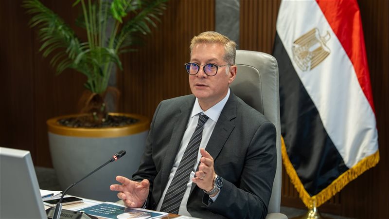 وزير البترول يصدر حركة تعيينات جديدة بشركة “بتروجاس”