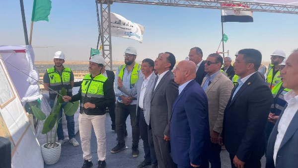 رئيس الوزراء يتفقد ورش إصلاح القطار السريع في 6 أكتوبر