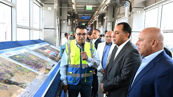 رئيس الوزراء يتفقد المرحلة الثانية من الأتوبيس الترددي BRT
