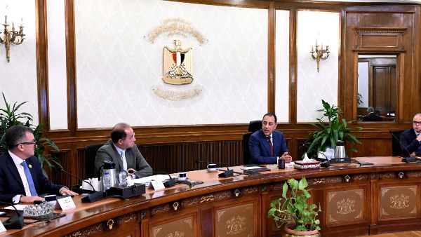 من بينها مؤتمر  دعا إليه الرئيس.. مدبولي يناقش محاور العمل الاقتصادية
