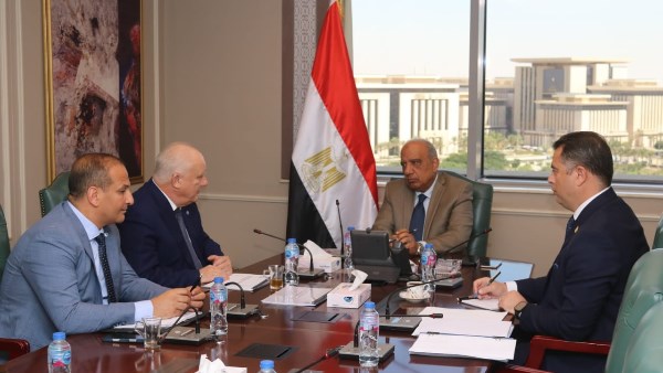 وزير الكهرباء يجتمع بنائب مدير عام المؤسسة الروسية لمتابعة مشروع الضبعة