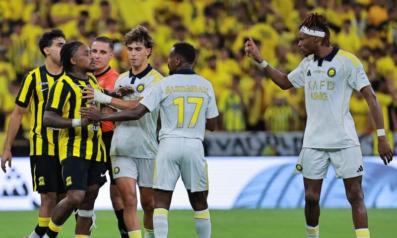 الاتحاد والنصر.. 7 بطاقات حمراء في آخر 10 مباريات