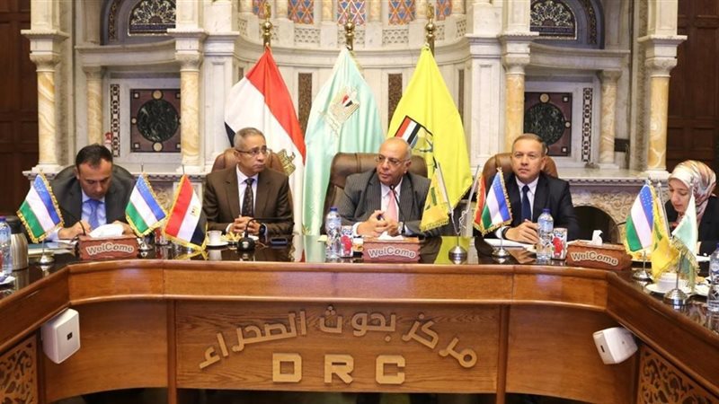 «بحوث الصحراء» يستعرض خبراته أمام وفد أوزبكي لبحث التعاون في الاستصلاح والإنتاج الحيواني