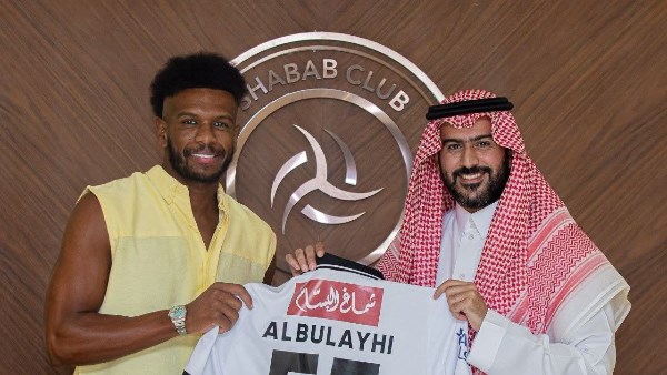 الشباب السعودي يعلن التعاقد مع علي البليهي