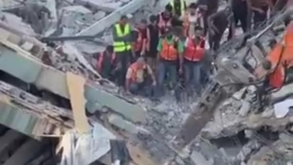 مأساة «عمارة السعادة».. مبنى من 6 طوابق ينهار على سكانه والنازحين في غزة