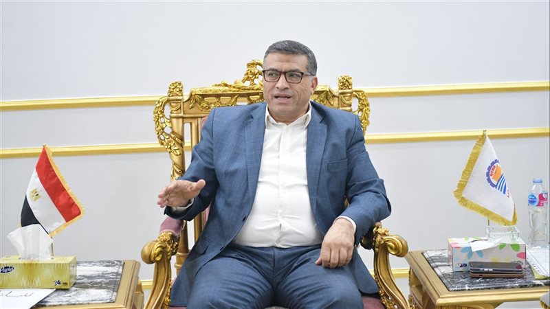 محافظ قنا يبحث مع أعضاء مجلسي النواب والشيوخ عددا من الملفات الخدمية والتنموية (صور)