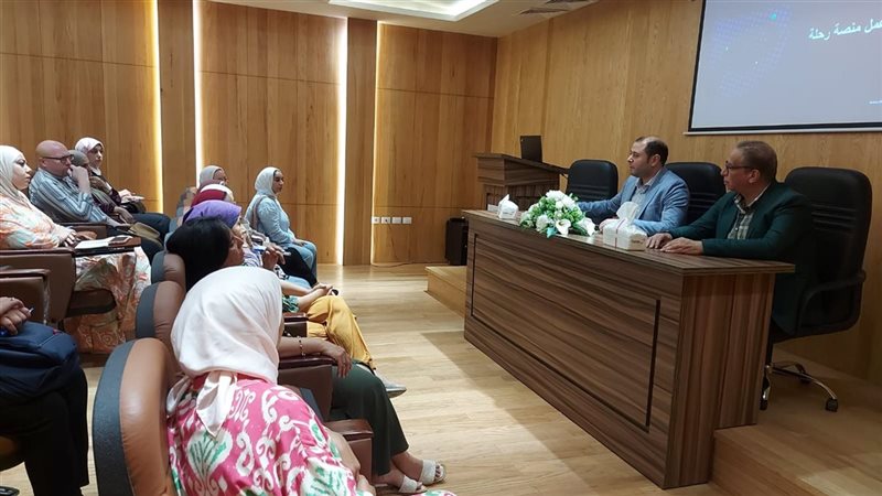 السياحة والآثار تنظم ورش عمل للتعريف بتطويرات المرحلة الثانية لمنصة «رحلة»