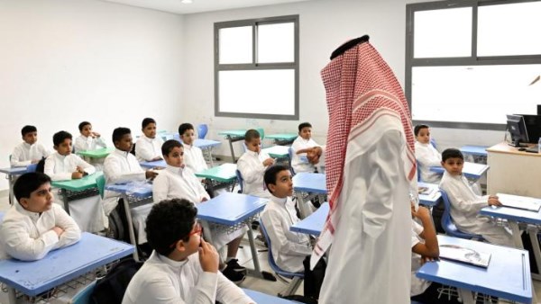 السعودية تعلق الدراسة الحضورية في 5 مدن بعسير بسبب الحالة الجوية
