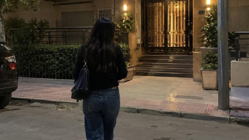 شاهد أفلامًا مخلة وطارد فتاة حتى شقتها، ماذا فعل عامل” سنتر اللؤلؤة” مع طالبة في زايد؟