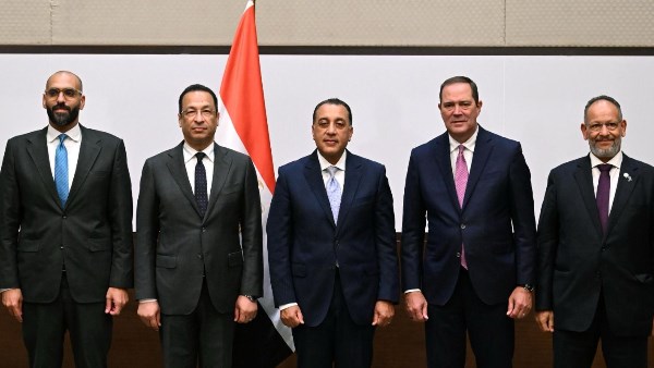 مدبولي يشهد توقيع خطاب نوايا لدعم استراتيجية الذكاء الاصطناعي والتحول الرقمي