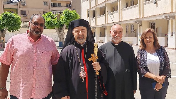 البطريرك الأنبا إبراهيم إسحق يزور مدرسة جيرار بالإسكندرية