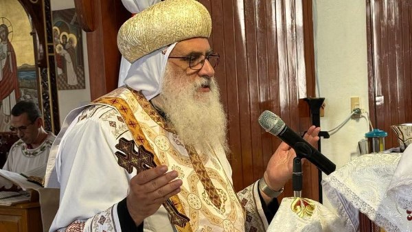 الأنبا أبراهام يدشن أواني وأيقونات ويرسم شمامسة جدد بكنيسة قبطية في المكسيك