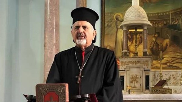 بطريرك السريان الكاثوليك يعفي الأسر من الإيجار والمصروفات الدراسية دعمًا لهم