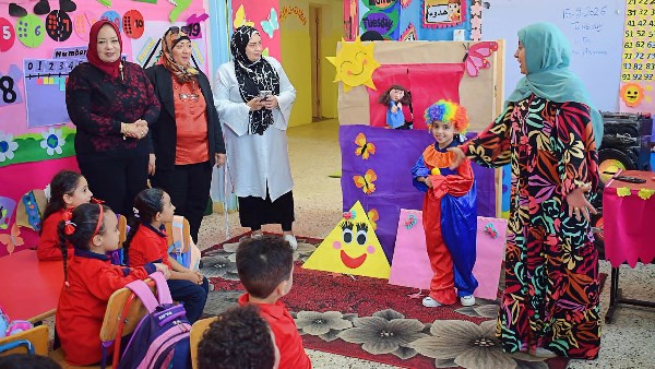 مديرة تعليم جنوب سيناء تواصل جولاتها الميدانية لمتابعة انتظام العملية التعليمية
