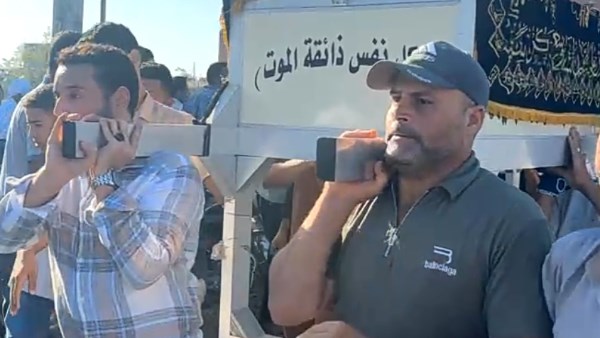 خرج الجميع فى جنازتها.. تشييع جثمان فقيدة العلم بمسقط رأسها بالدقهلية