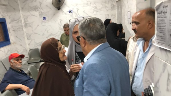 محافظ الدقهلية يتفقد عيادة ابن لقمان للتأمين الصحي بالمنصورة ويوجه بسرعة توفير أي نواقص
