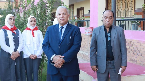 وكيل تعليم الدقهلية يتفقد مدرستي نوسا الغيط ويتابع انتظام الدراسة والانضباط