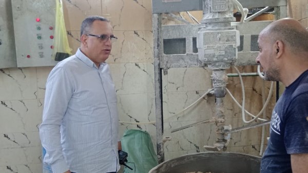 محافظ الدقهلية: تحرير 120 مخالفة تموينية تشمل نقص وزن وتصرف في الدقيق