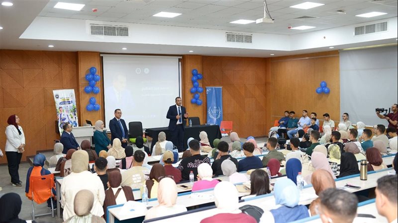رئيس جامعة المنصورة الأهلية يتفقد انتظام الدراسة في 9 كليات مع انطلاق العام الجديد
