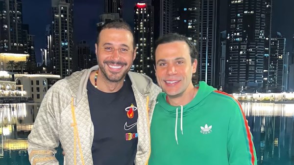 عمهم.. أحمد السعدني يحتفل بعيد ميلاد محمد إمام