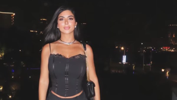 كارولين عزمي تتألق في أحدث إطلالة بلوك جريء.. شاهد