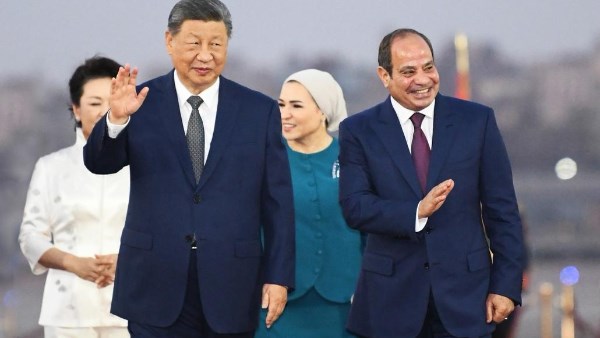 رئيسة مجلس أمناء الجامعة المصرية الصينية : زيارة الرئيس الصيني تؤكد عمق الروابط التاريخية بين البلدين
