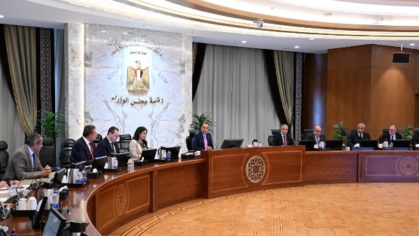 التقي عددا من المطورين.. رئيس الوزراء يستكمل مناقشة مقترح مشروع قانون لتنظيم السوق العقارية
