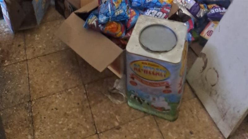 التحفظ على طن ونصف مواد غذائية مجهولة المصدر ومنتهية الصلاحية بالإسماعيلية