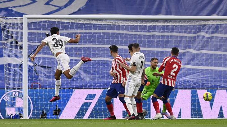 أليكس بايينا يهاجم مورينيو بعد ديربي مدريد: «نوبة غضب وعدم معرفة كيفية الخسارة»