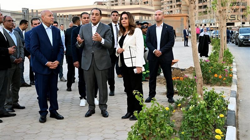 رئيس الوزراء يتفقد عددًا من مشروعات الزراعة والتشجير بمحافظة القاهرة (صور)