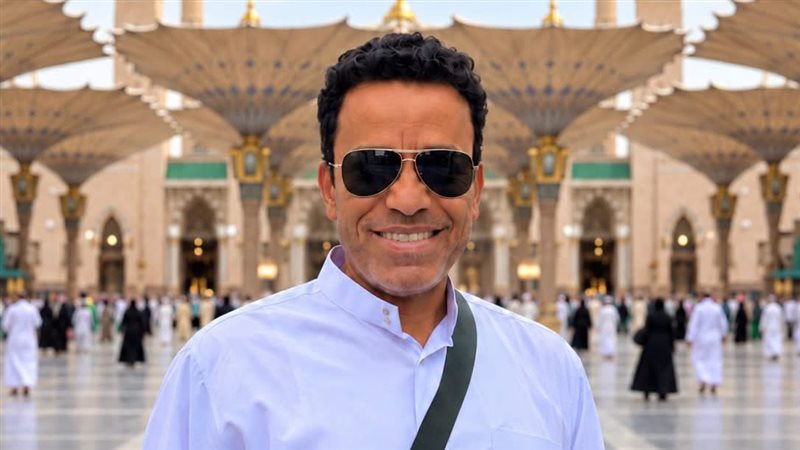 بعد تعرضه لوعكة صحية، الفنان سامح حسين يطلب من جمهوره الدعاء