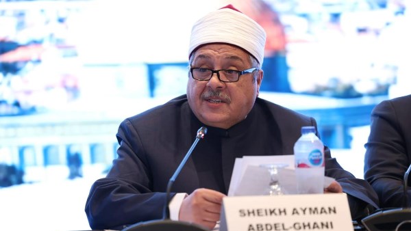 بعد تعرضه لحادث مروري.. استقرار حالة وكيل الأزهر الشيخ أيمن عبد الغني ومغادرته المستشفى بعد قليل