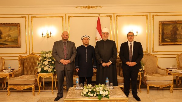 المفتي يبحث مع رئيس الإدارة الدينية لمسلمي قيرغيزستان تأهيل الكوادر الدينية
