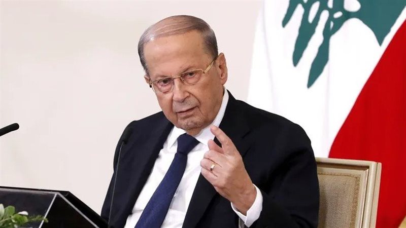 النيابة اللبنانية تطالب بتوجيه اتهامات للرئيس السابق ميشال عون في قضية مرفأ بيروت