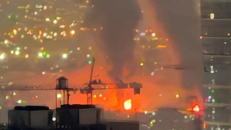 وسائل إعلام إيرانية: سماع دوي عدة انفجارات في منطقة سيريك بإيران