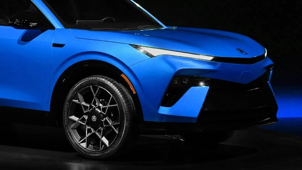 أكيورا تستعد لإطلاق سيارة SUV عملاقة بديلة MDX