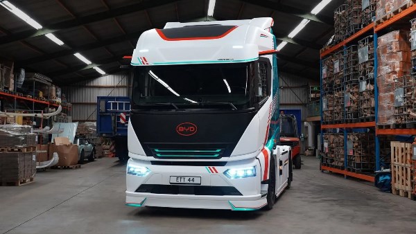 شاحنة BYD الجديدة تدخل أوروبا وتضع «تسلا» في موقف مُحرج