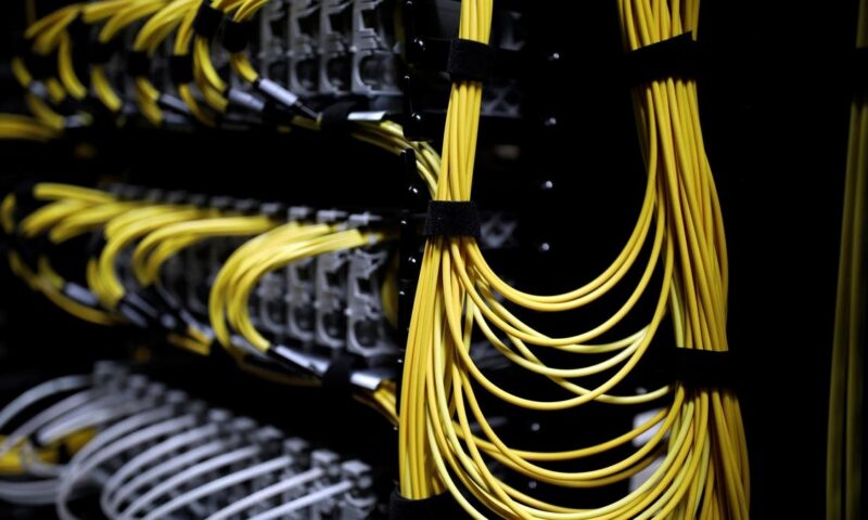 “رويترز”: الإمارات تراجع المخطط الشامل لمجمع ذكاء اصطناعي بقدرة 5 غيغاواط