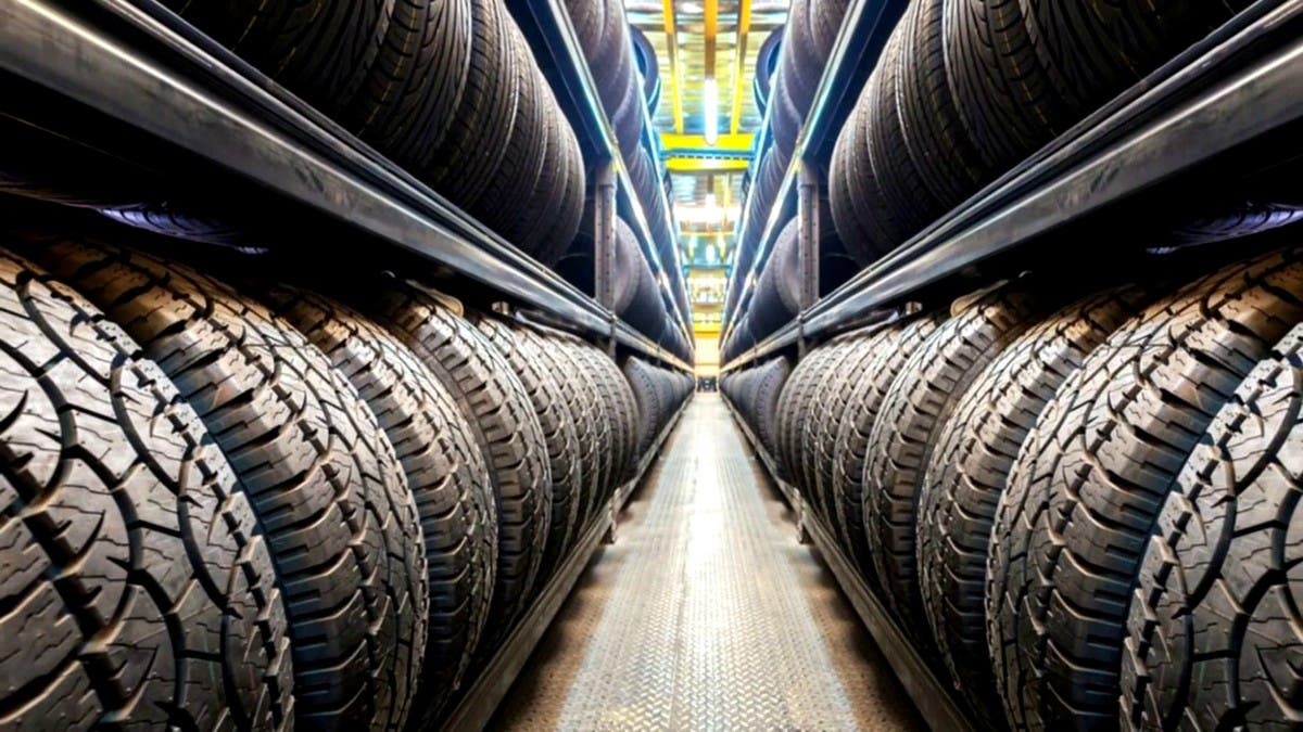 مصر والصين توقعان مذكرة تفاهم لإنشاء مجمع لتصنيع الإطارات باستثمارات ملياري دولار
