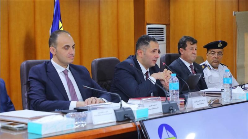 محافظ دمياط يوجه برفع درجة الاستعداد القصوى لاستقبال العام الدراسي الجديد