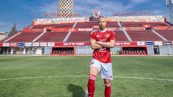 الأهلي يتلقى ضربة قوية .. «الجزار» يُسافر ألمانيا لجراحة «الصليبي» والجهاز الفني ينتظر إجراء العملية