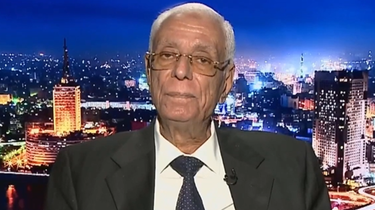 “60 سنة دلوقتي عيل”.. حسام موافي يطالب برفع سن المعاش إلى 70 عاماً