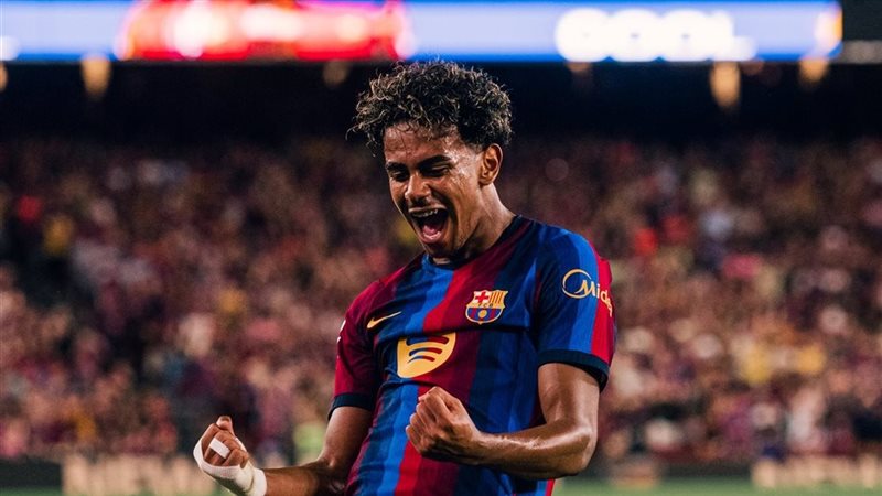 برشلونة يتقدم على رايو فاليكانو بهدفين لهدف في الشوط الأول