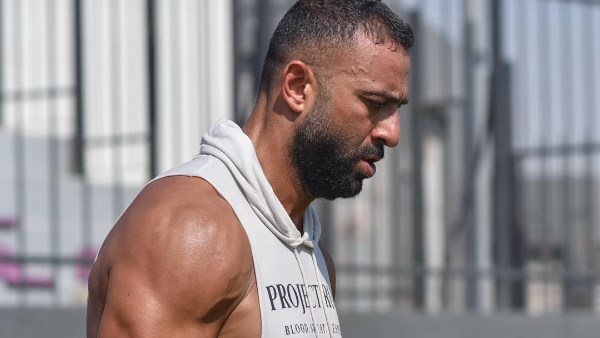 بعد إشادته بمعتمد جمال.. إعلامي يفتح النار على ميدو بسبب الأهلي وعموتة