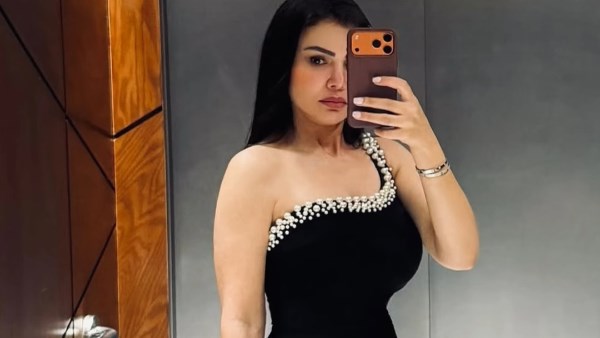 بفستان أسود.. إطلالة جريئة لـ دينا فؤاد عبر إنستجرام